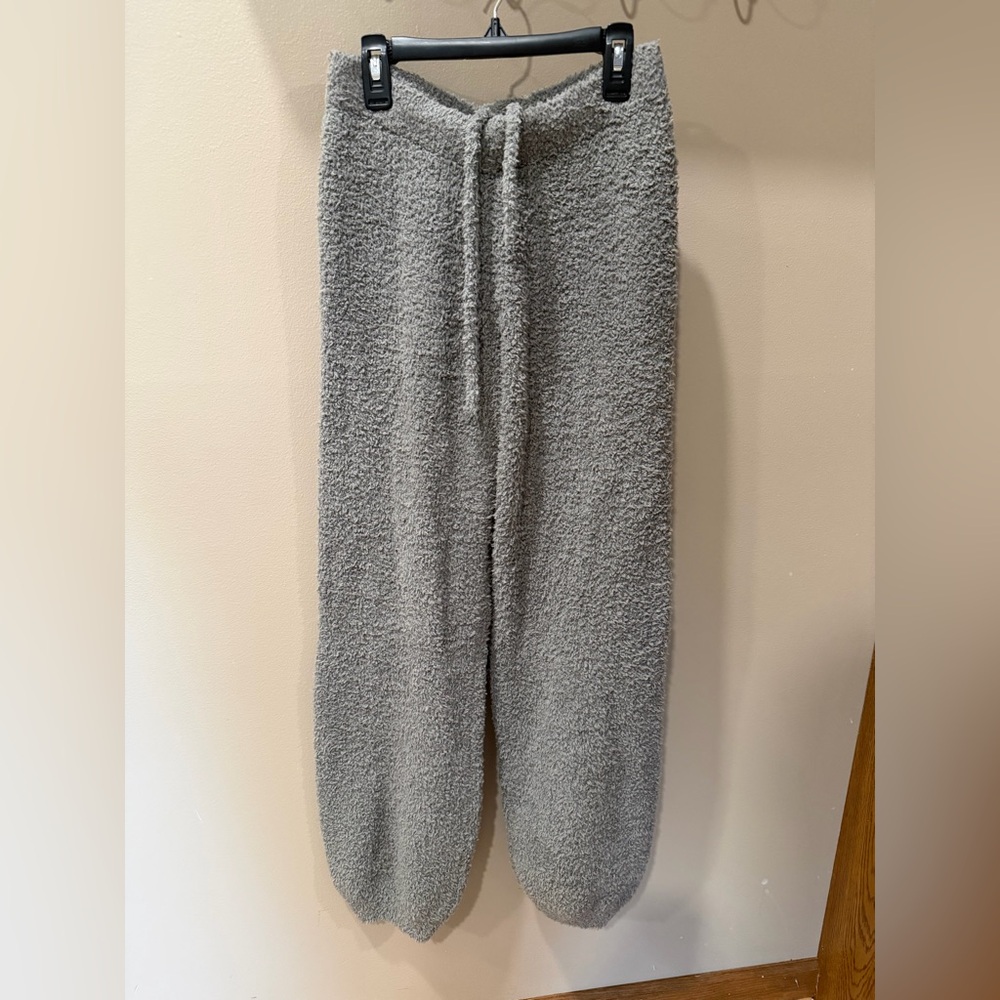 Skims pants